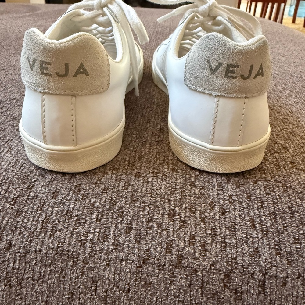 Veja White Low-Top Sneakers with Cream Sole - Picture 3 of 4